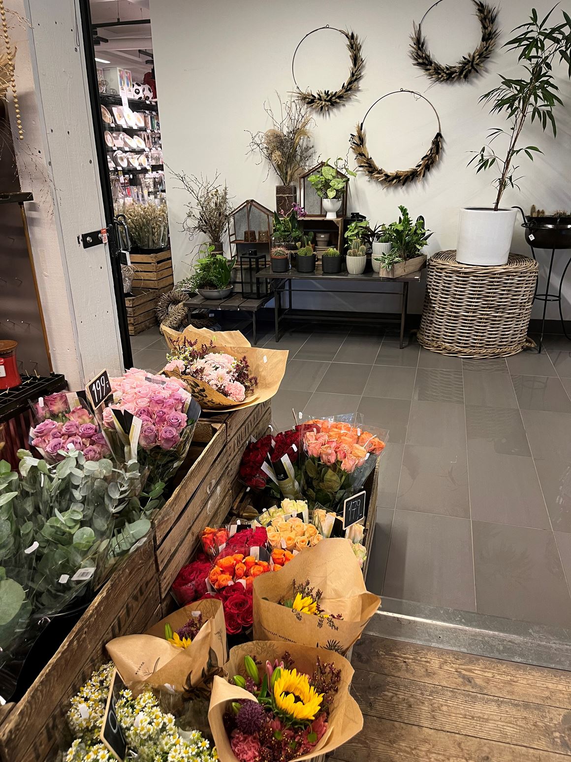 Amfi Nærbø Blomsterbutikk