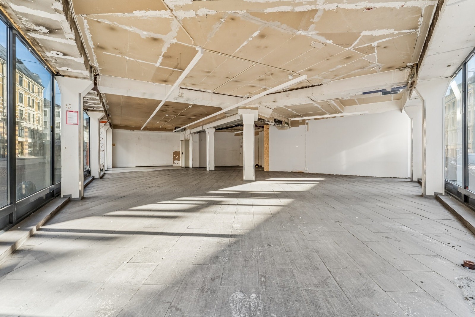 Stort rålokale med fleksible muligheter. Her når man masse gateeksponering