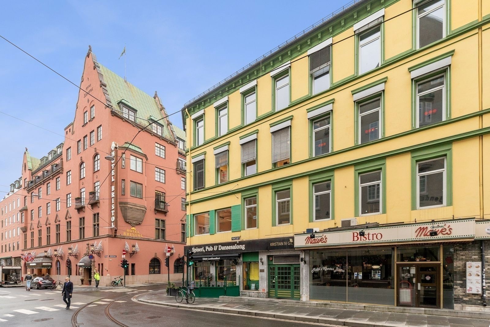 Hotell Bristol er nærmeste nabo